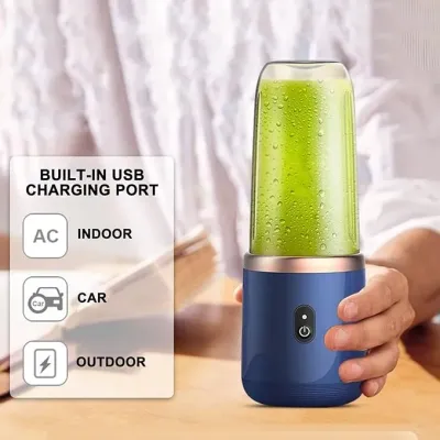 Mini Portable Juicer RK-Q2 – shown in use